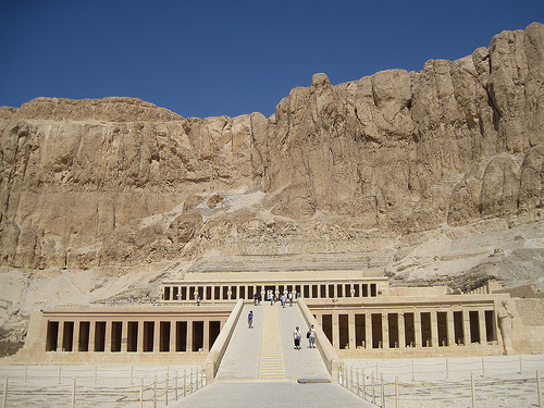Дейр-эль-Бахри или Храм царицы Хатшепсут